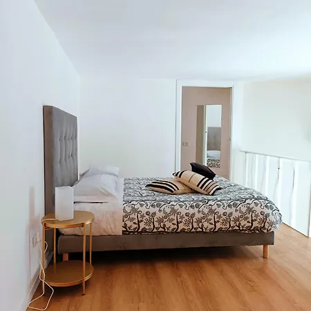 Domus Tasso 75 Napoli