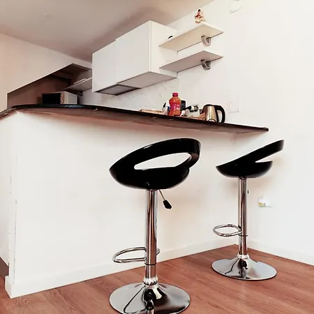 Domus Tasso 75 Tatil Evi