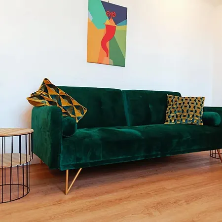 Domus Tasso 75 Holiday home *